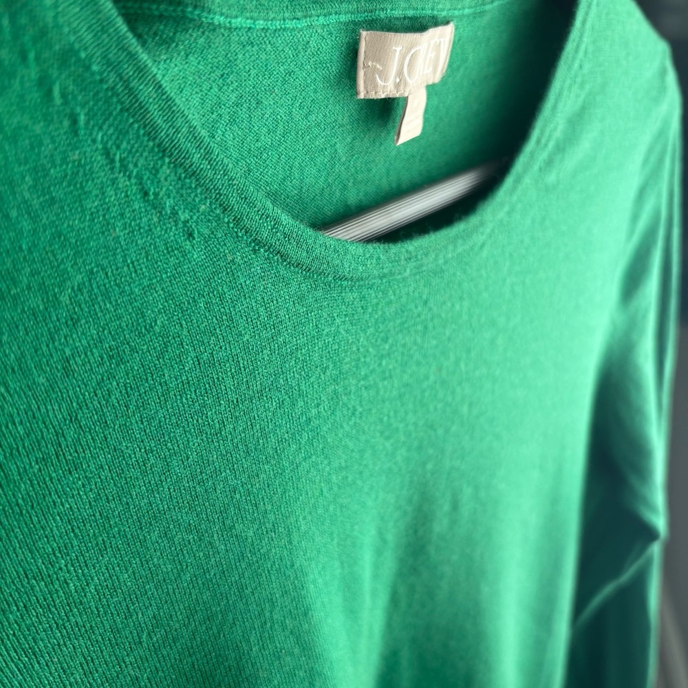 J. Crew Merino Wool Crew Neck Sweater | Kelly Green | Women’s Size M - Picture 3 of 6